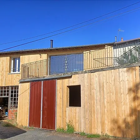 Semesterbostad Le Refuge, With Large Terrace