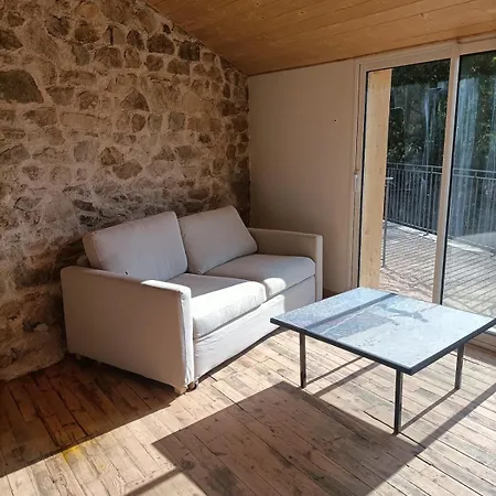 Casa de Férias Le Refuge, With Large Terrace *